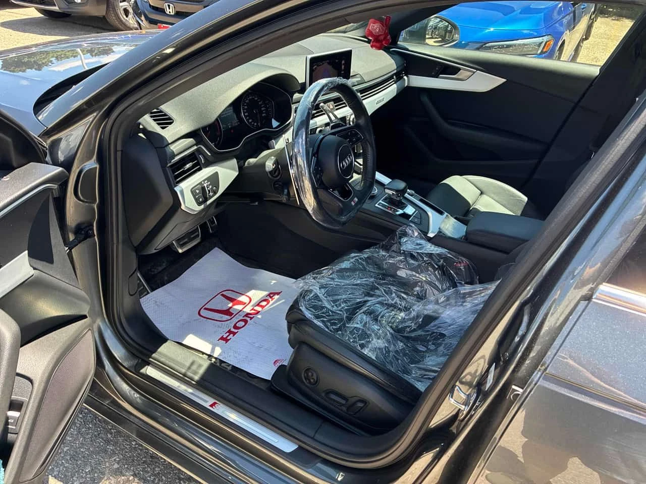 Audi A4 * Progressiv * CARFAX * ОПЦИЯ ЗА ФИНАНСИРАНЕ, снимка 5 - Автомобили и джипове - 55016172