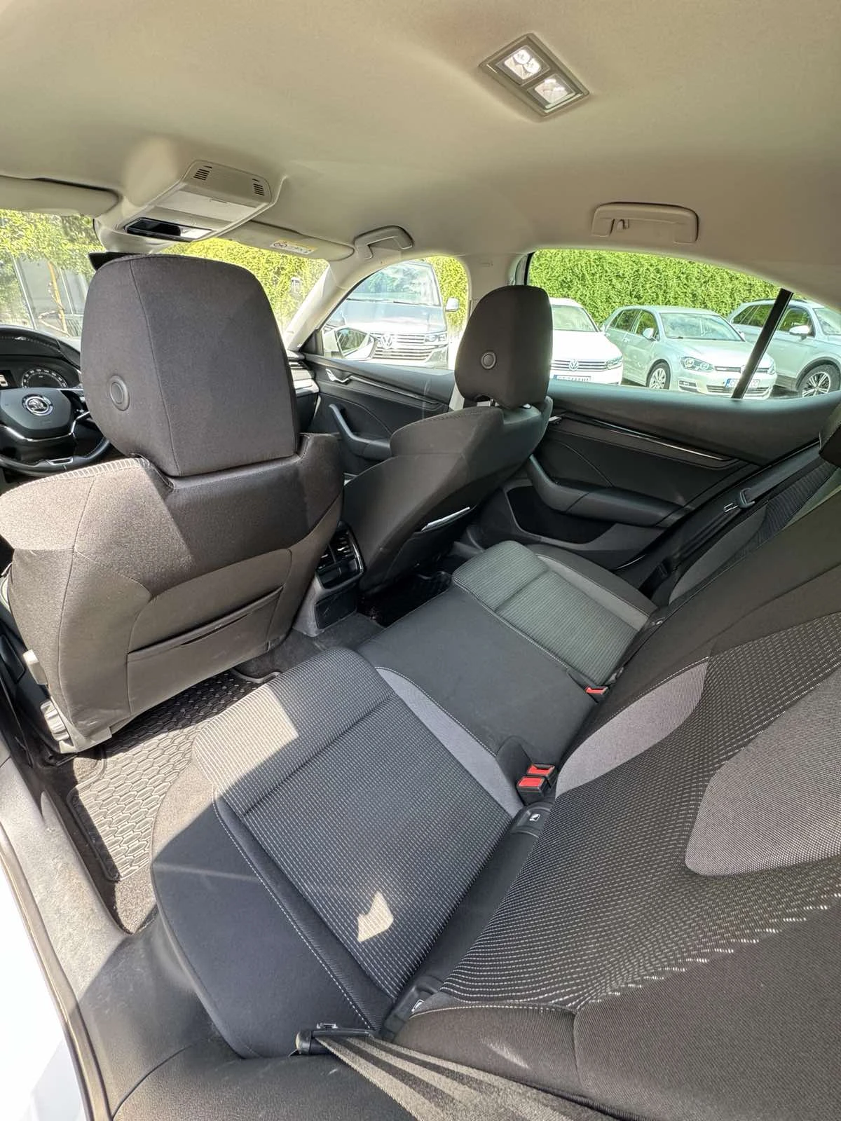 Skoda Octavia, снимка 9 - Автомобили и джипове - 55429361