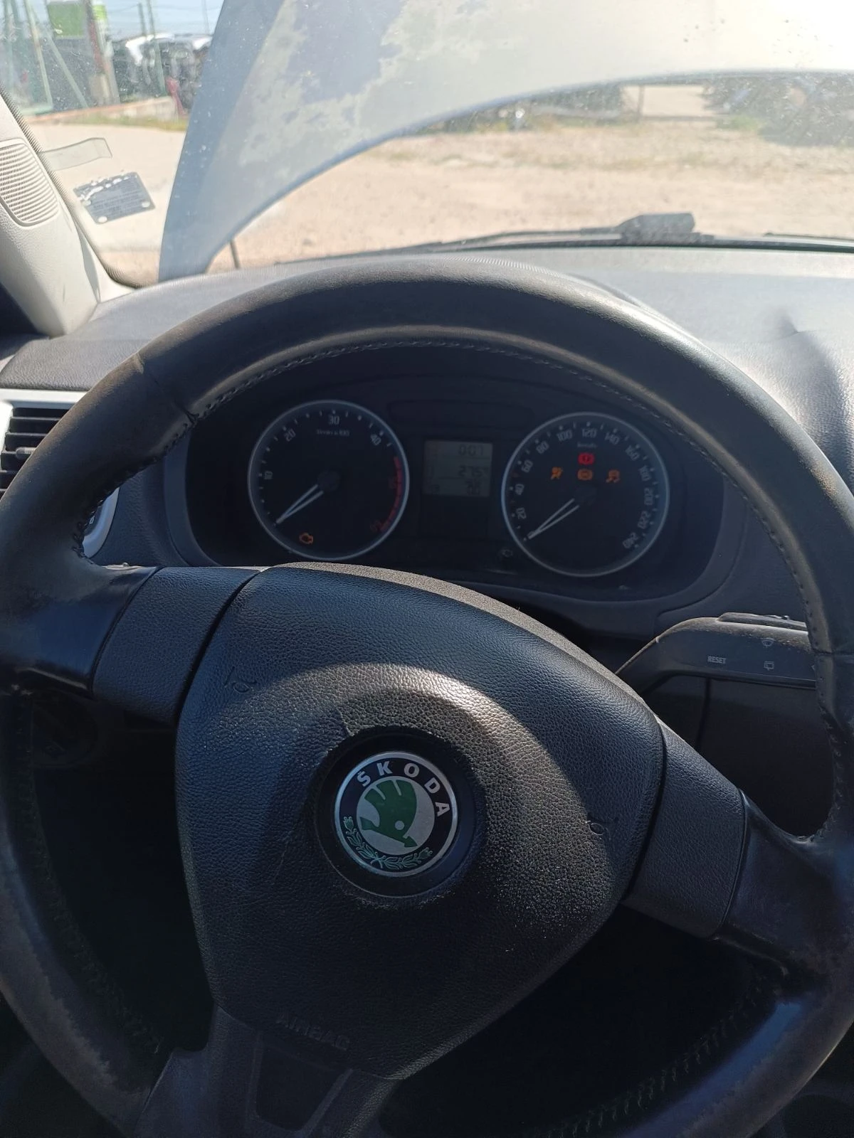 Skoda Roomster 1.4tdi, снимка 8 - Автомобили и джипове - 55458537