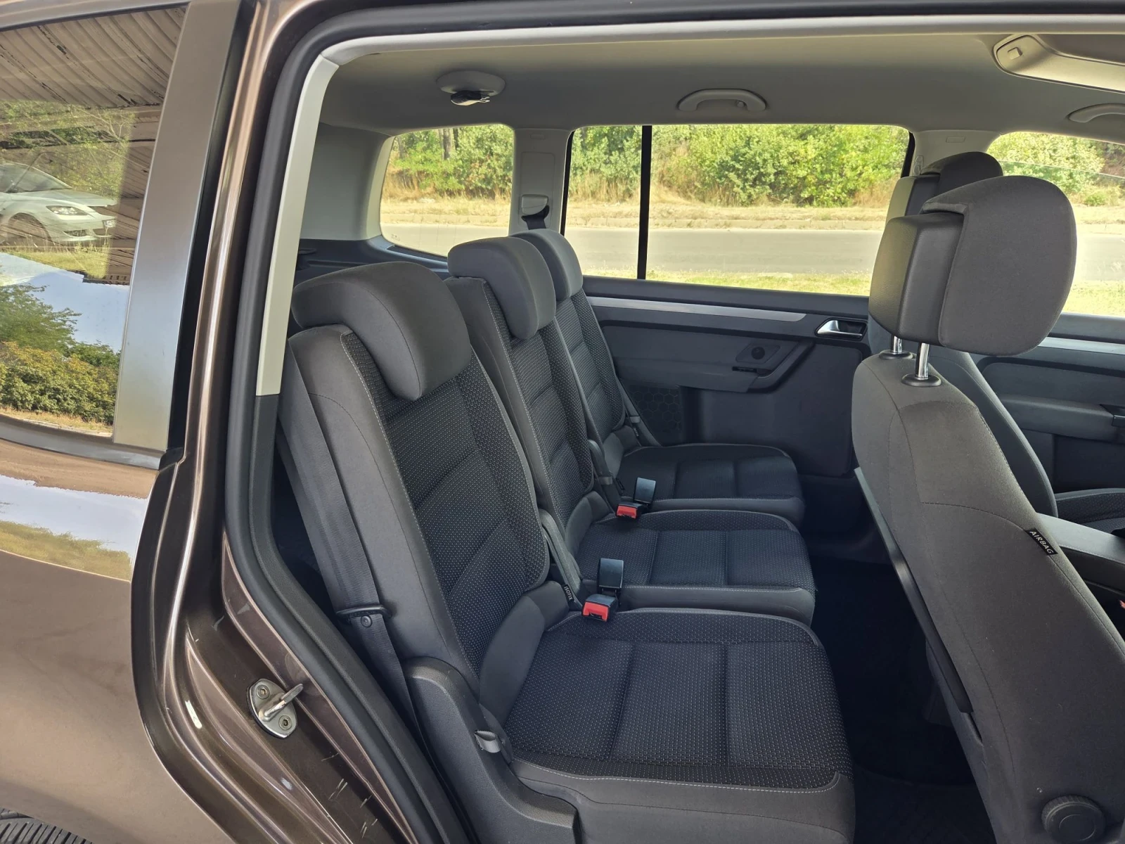 VW Touran 1, 6 tdi 105 hp, снимка 11 - Автомобили и джипове - 55601855