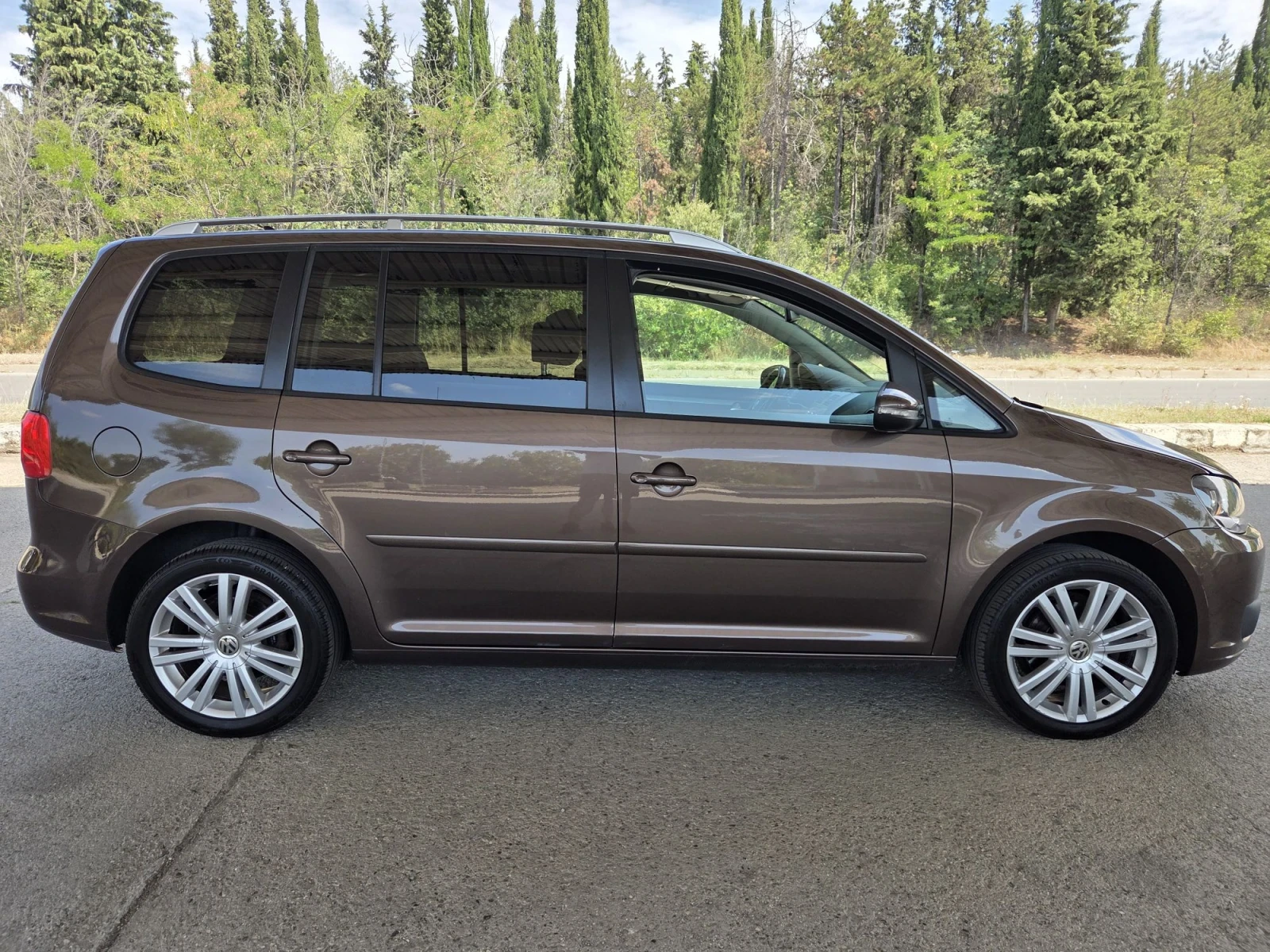 VW Touran 1, 6 tdi 105 hp, снимка 6 - Автомобили и джипове - 55601855