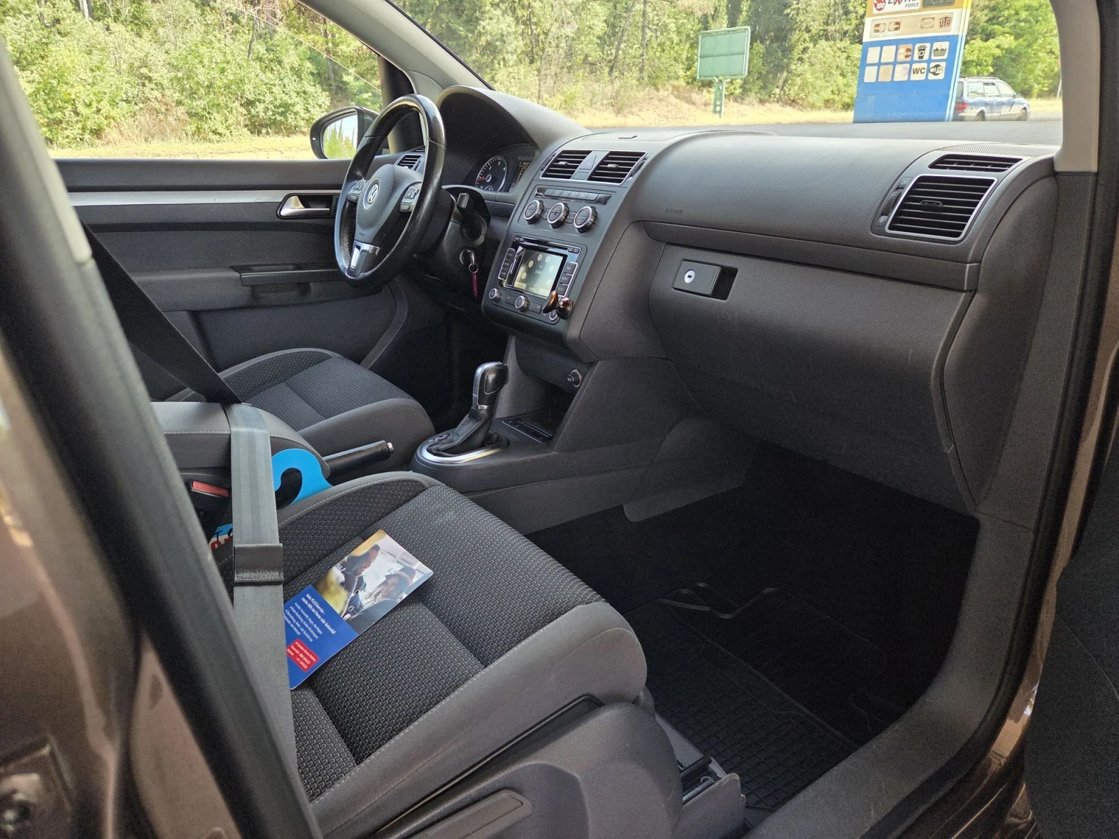 VW Touran 1, 6 tdi 105 hp, снимка 9 - Автомобили и джипове - 55601855