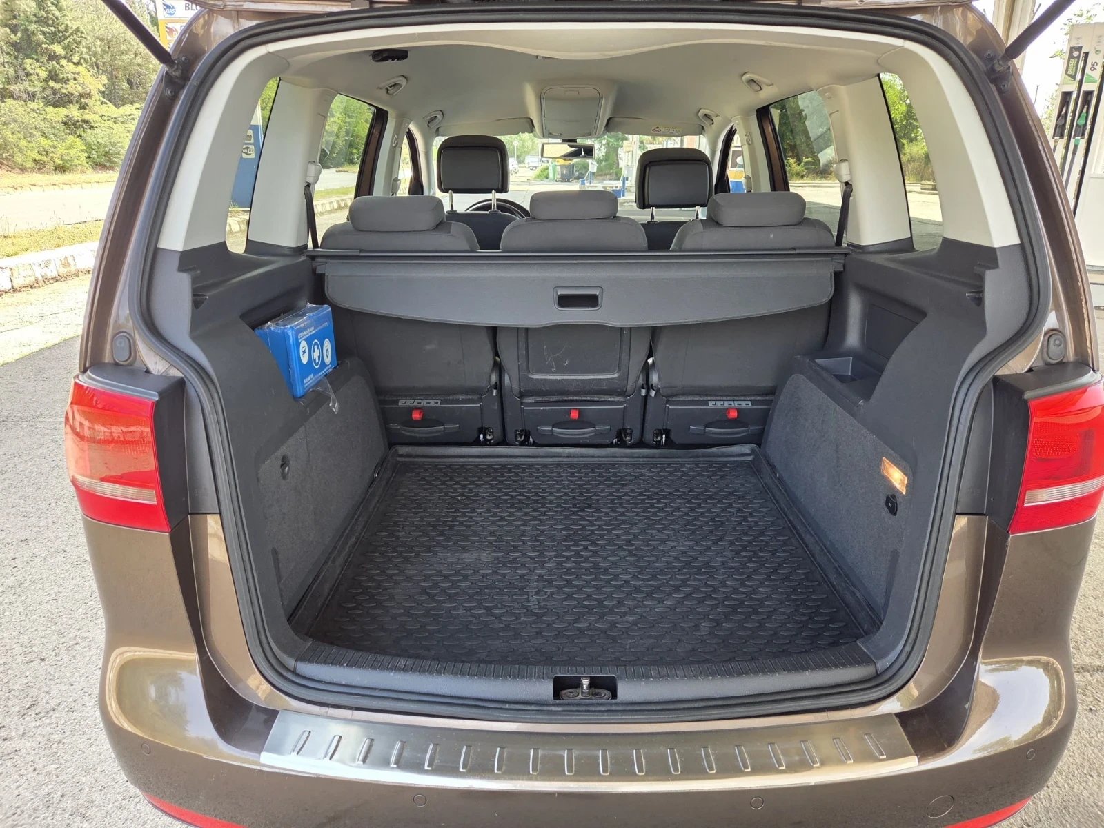 VW Touran 1, 6 tdi 105 hp, снимка 12 - Автомобили и джипове - 55601855