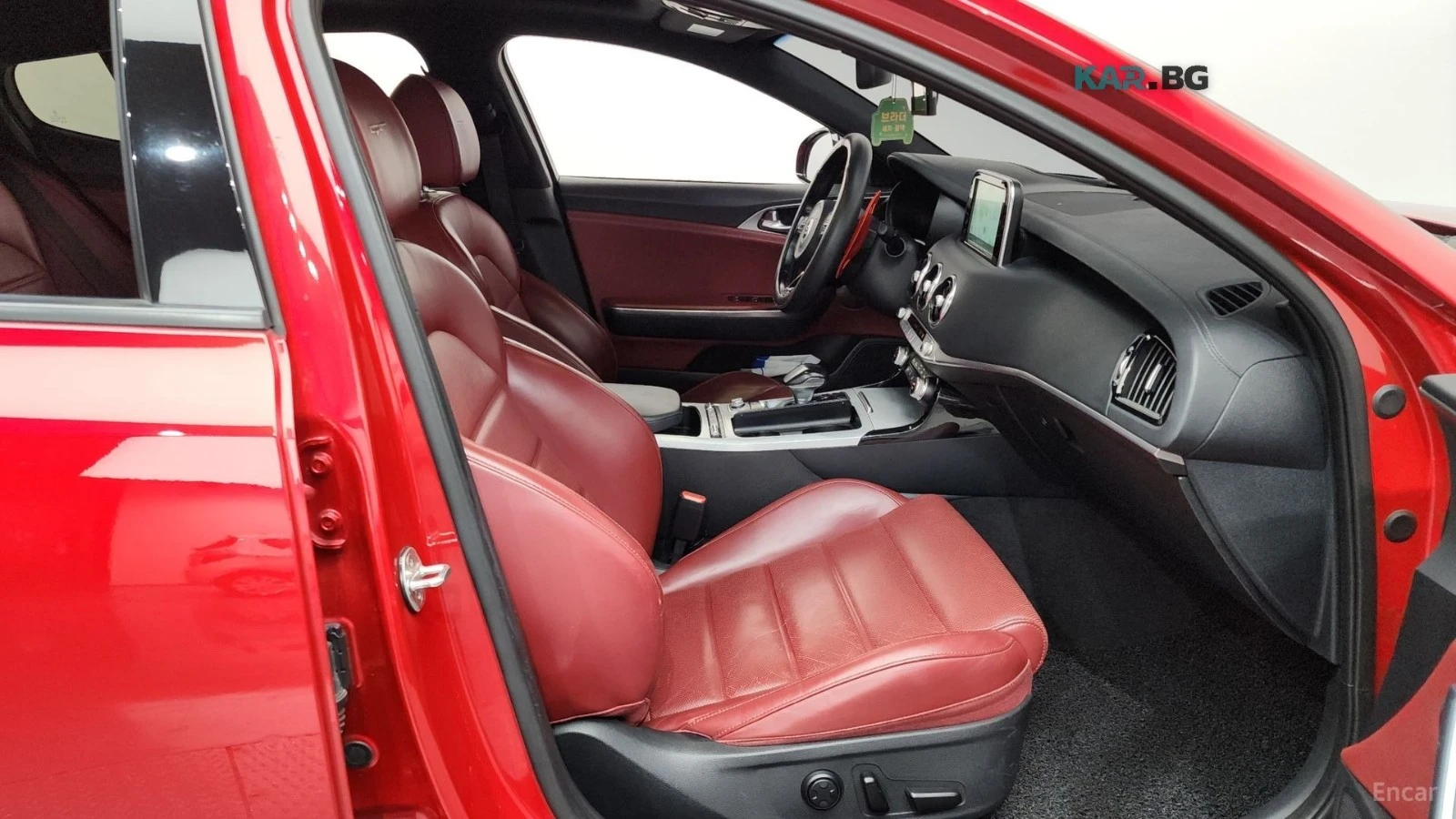 Kia Stinger 3.3T/GT/DRIVE-ASSISTS, снимка 15 - Автомобили и джипове - 55725926