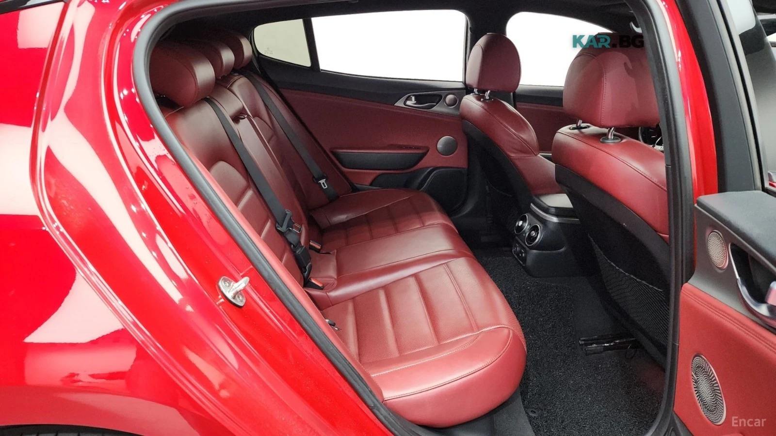 Kia Stinger 3.3T/GT/DRIVE-ASSISTS, снимка 16 - Автомобили и джипове - 55725926