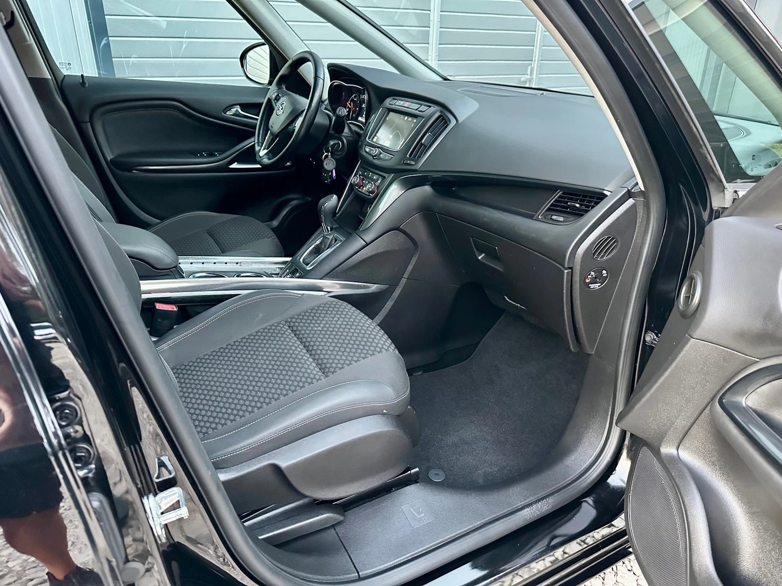 Opel Zafira 2.0TDI 170�� ������� 7 ����� ��������� ������ ���� | Mobile.bg � ����������� 8