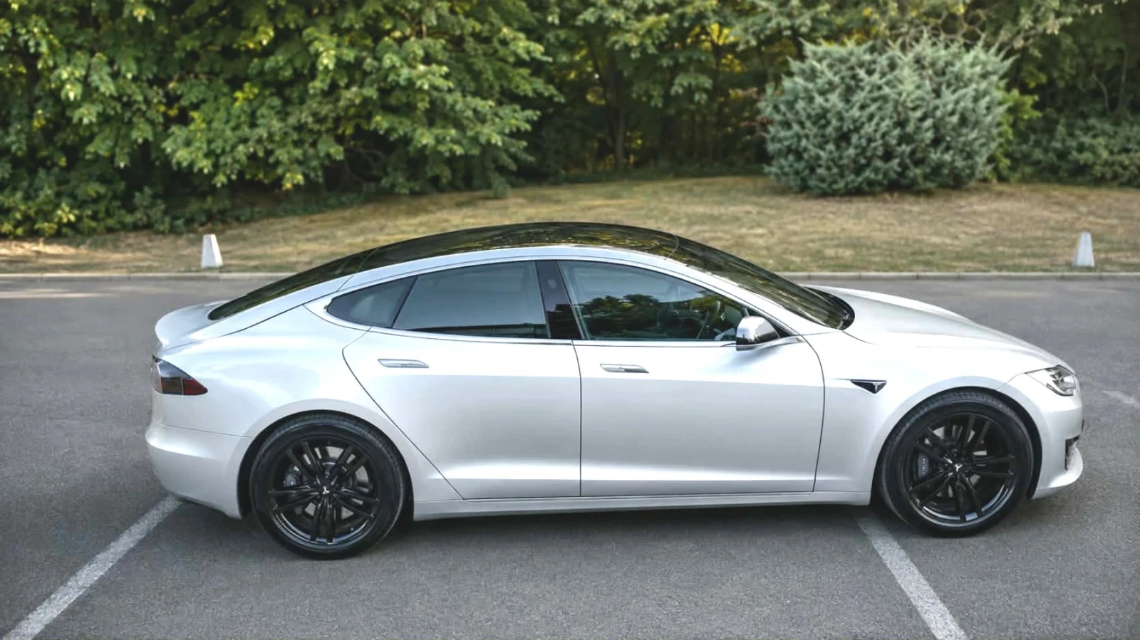 Tesla Model S Tesla S Австрия , снимка 7 - Автомобили и джипове - 55772305