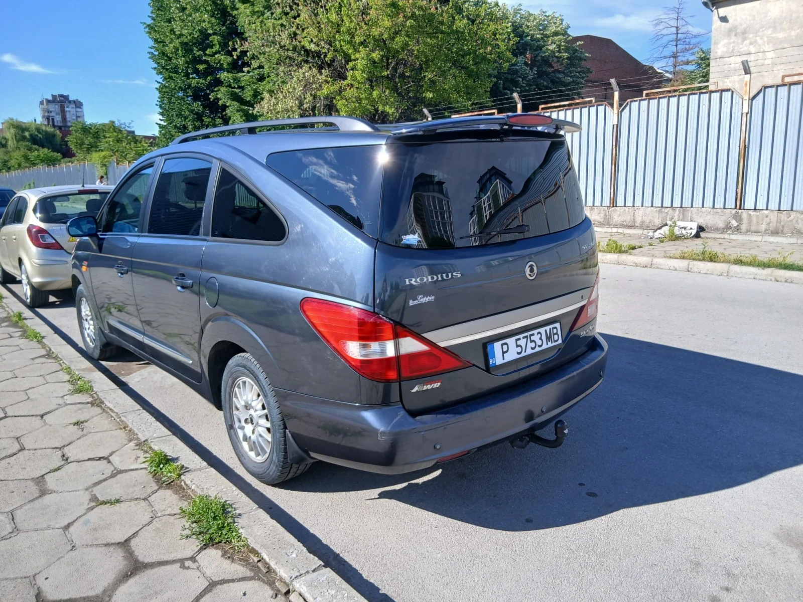 SsangYong Rodius, снимка 2 - Автомобили и джипове - 55931140