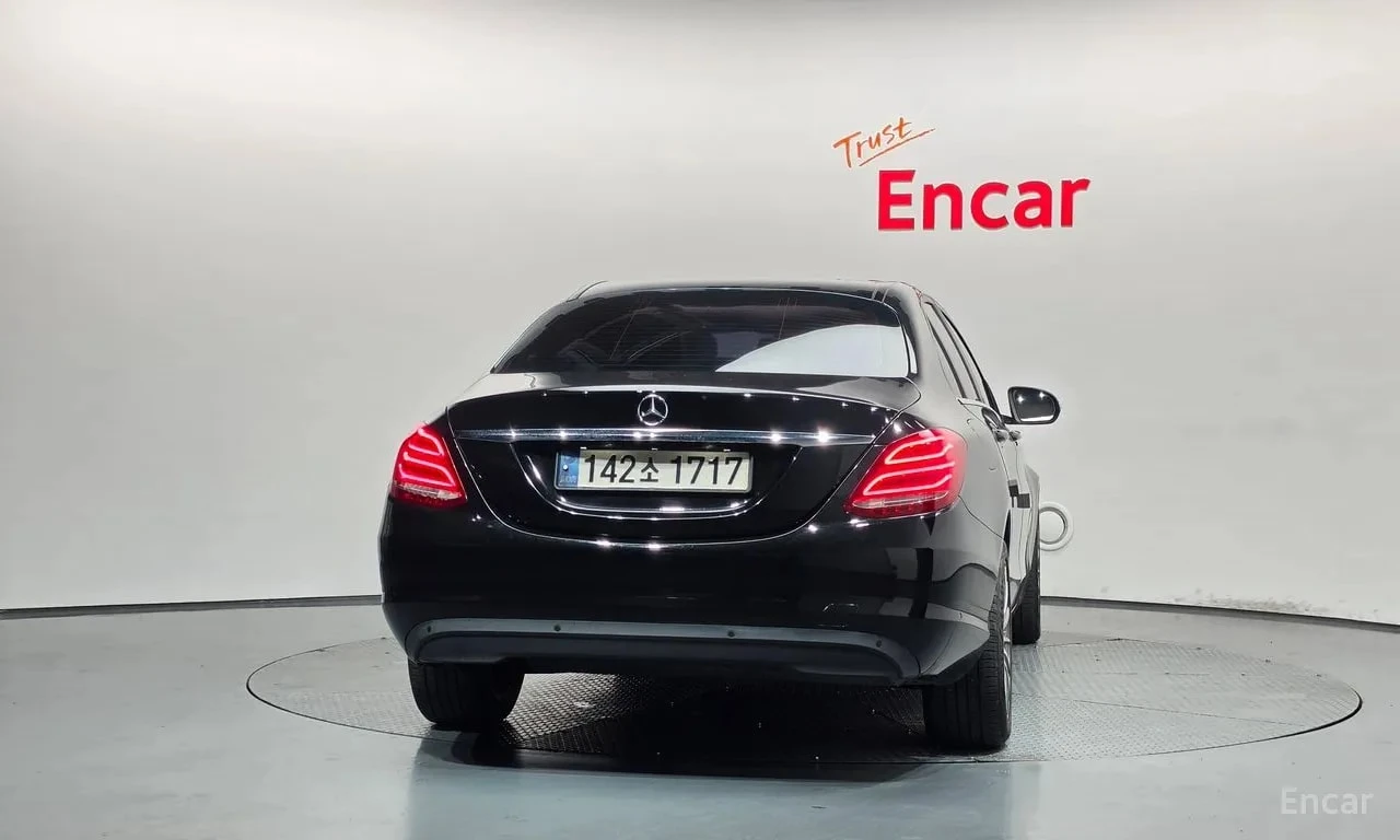 Mercedes-Benz C 200 LED* ПАНОРАМА* ФИКСИРАНА ЦЕНА ДО БЪЛГАРИЯ* , снимка 4 - Автомобили и джипове - 56104328