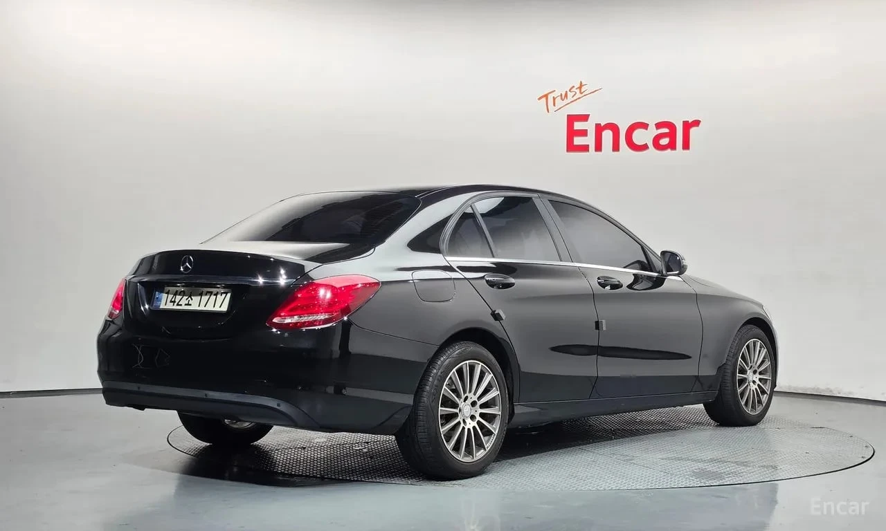 Mercedes-Benz C 200 LED* ПАНОРАМА* ФИКСИРАНА ЦЕНА ДО БЪЛГАРИЯ* , снимка 2 - Автомобили и джипове - 56104328