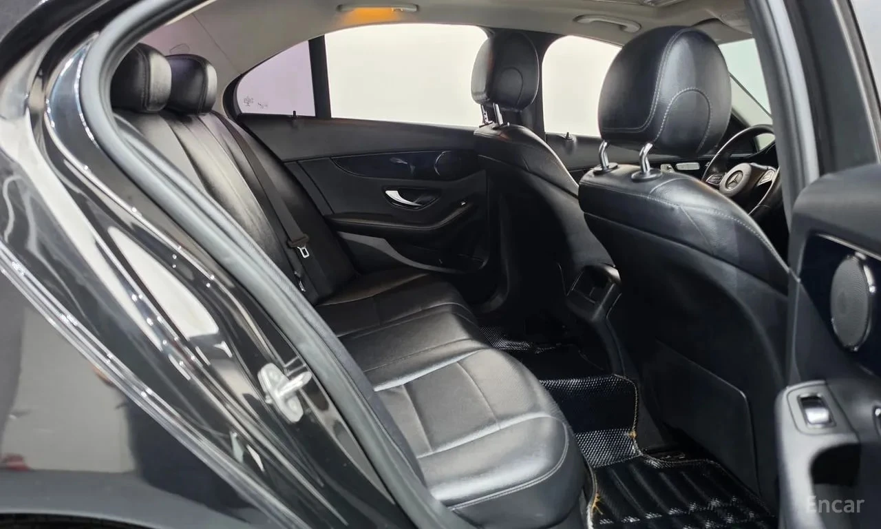 Mercedes-Benz C 200 LED* ПАНОРАМА* ФИКСИРАНА ЦЕНА ДО БЪЛГАРИЯ* , снимка 16 - Автомобили и джипове - 56104328