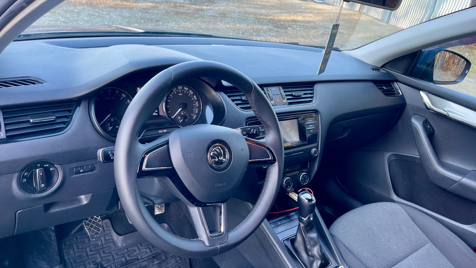 Skoda Octavia 1.6 TDI | Mobile.bg � ����������� 9