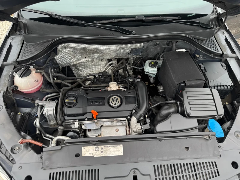 VW Tiguan 1.4TSI, снимка 15 - Автомобили и джипове - 51989381