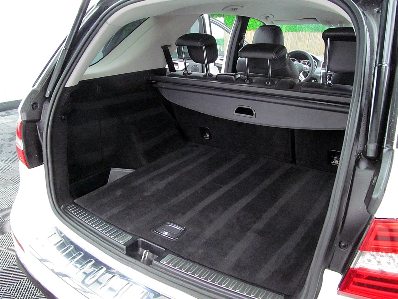 Mercedes-Benz ML 350 AMG-line/ECO START STOP/СОБСТВЕН ЛИЗИНГ, снимка 13 - Автомобили и джипове - 52524541