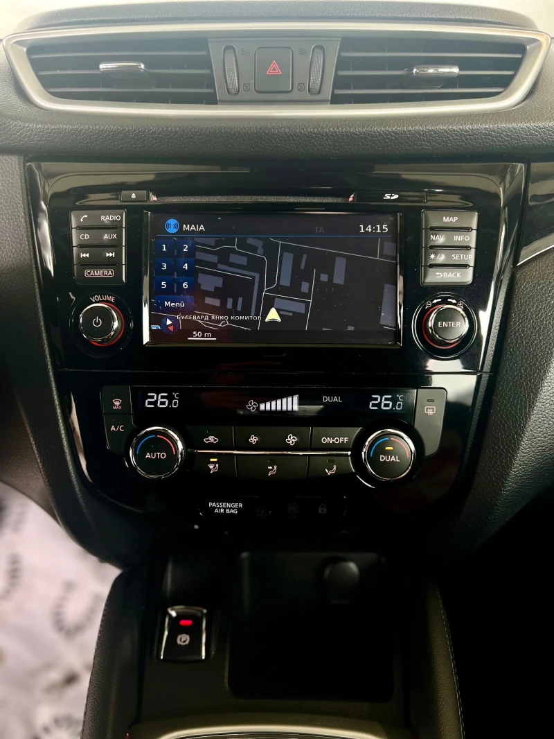 Nissan Qashqai 1.2, снимка 11 - Автомобили и джипове - 53233381