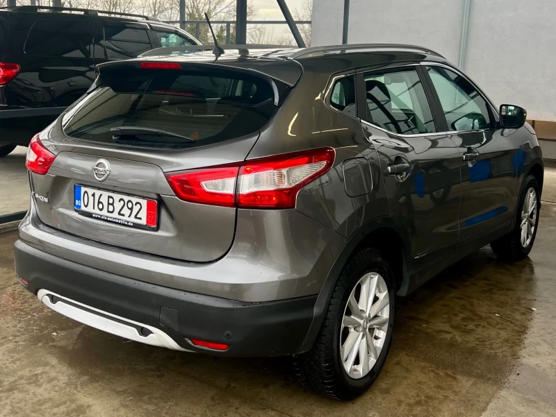 Nissan Qashqai 1.2, снимка 5 - Автомобили и джипове - 53233381