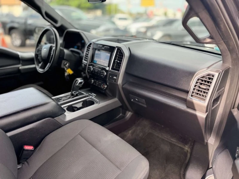 Ford F150 * CARFAX * КАМЕРА ЗА ЗАДНО ВИЖДАНЕ* ПОДГРЕВ* , снимка 13 - Автомобили и джипове - 53247313