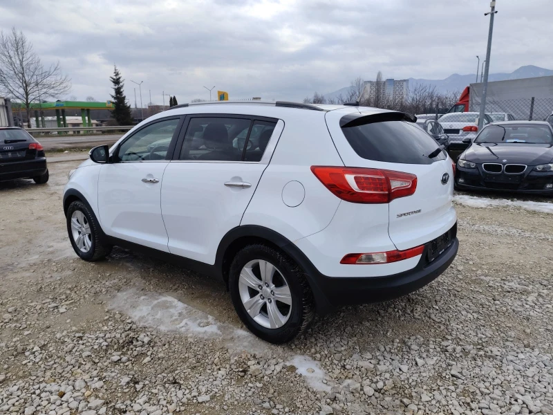 Kia Sportage 1.7 дизел Италия, снимка 8 - Автомобили и джипове - 53394733