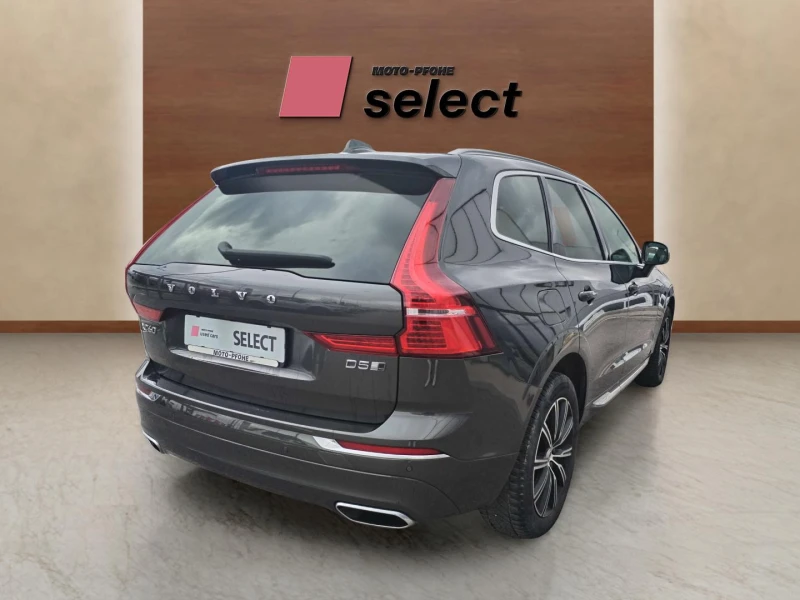 Volvo XC60 2.0 D5, снимка 5 - Автомобили и джипове - 53528894