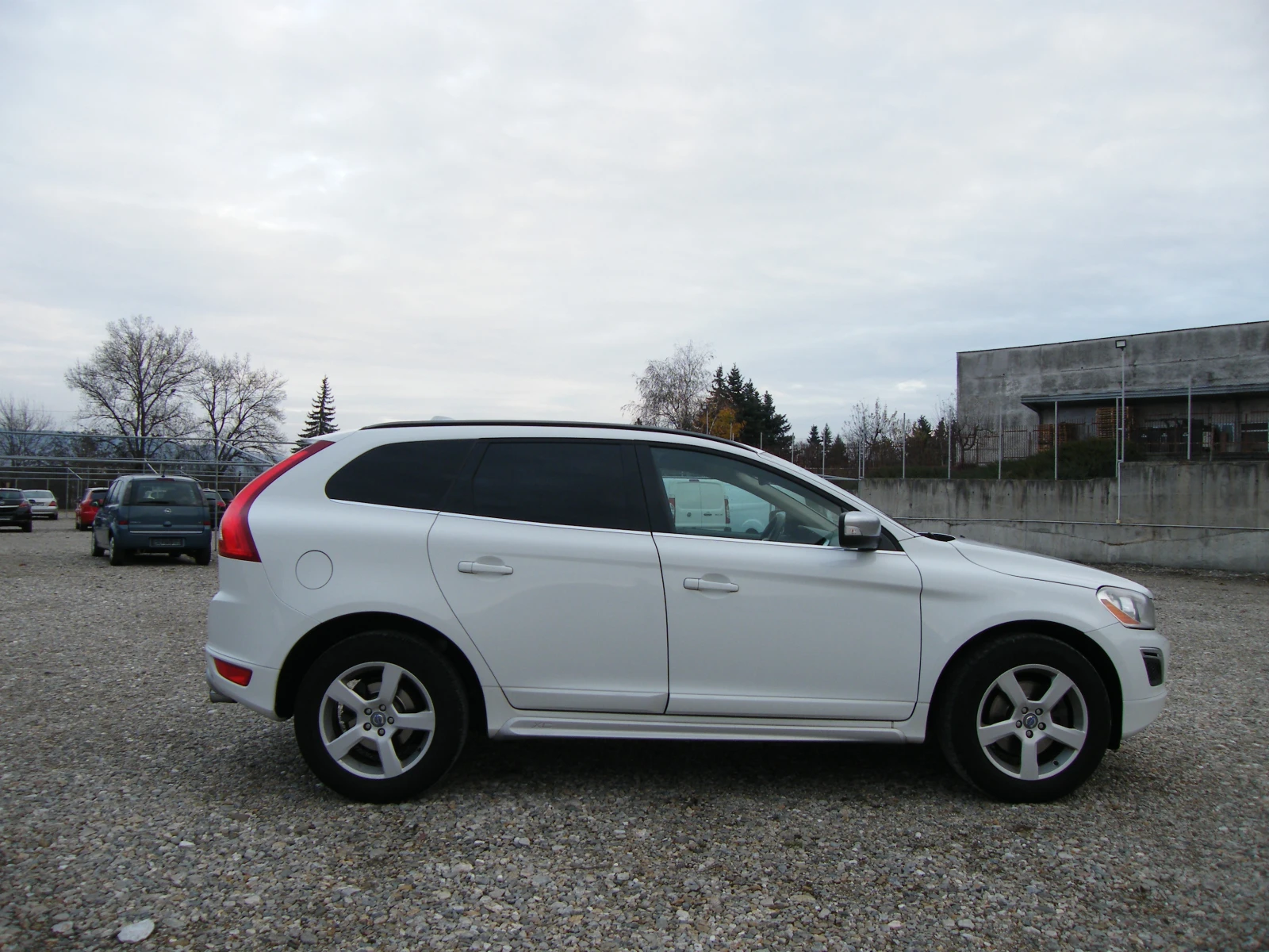 Volvo XC60 2.0D - изображение 3