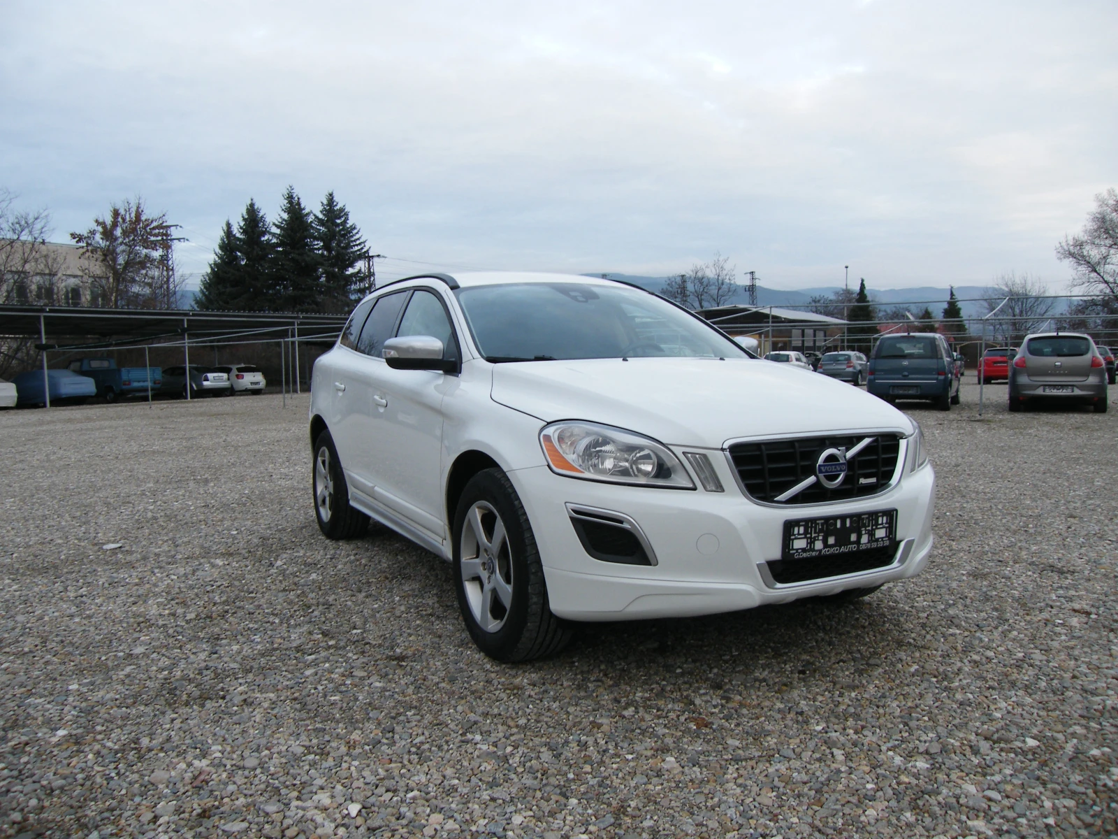 Volvo XC60 2.0D - изображение 2