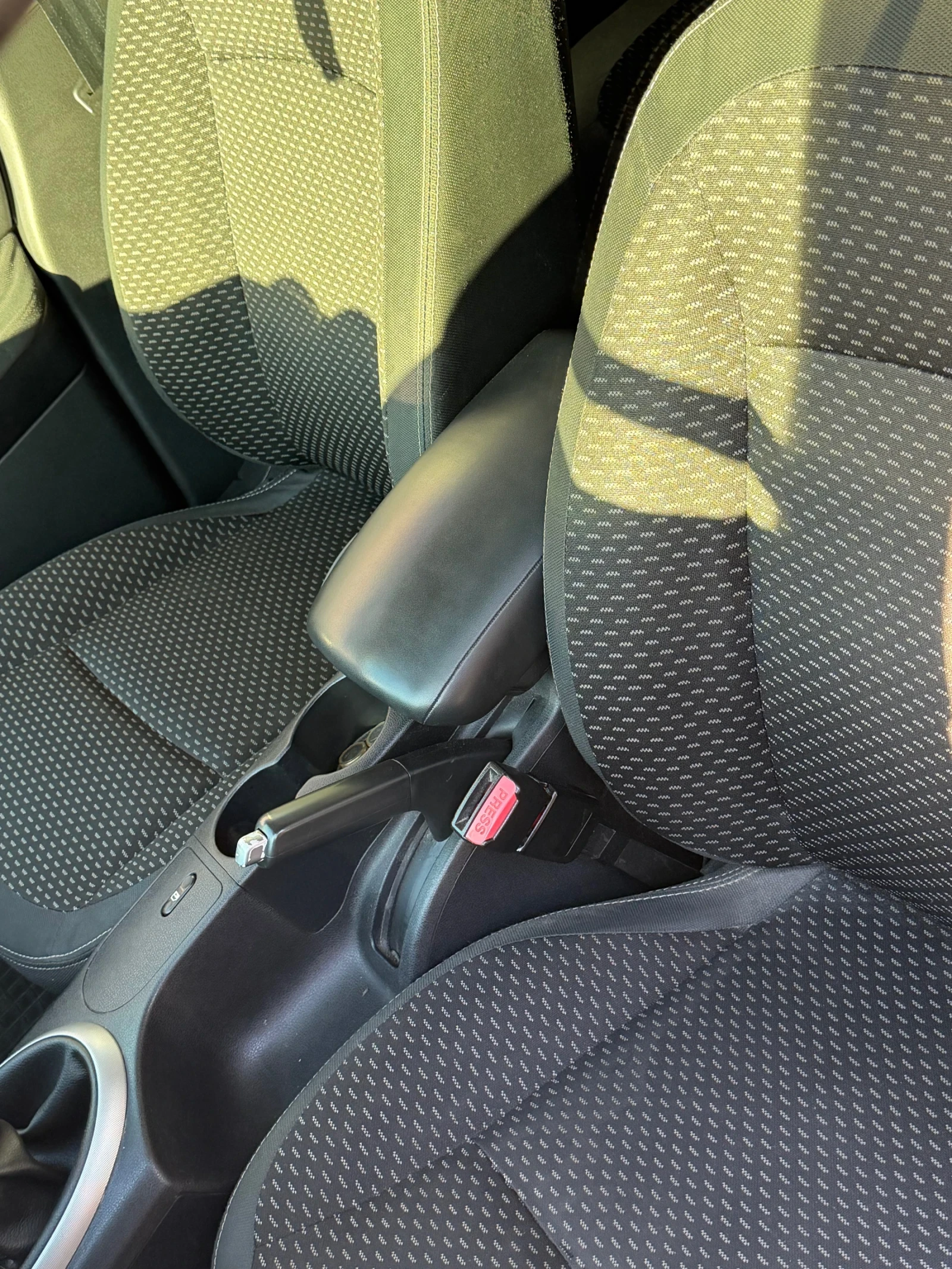 Nissan Qashqai 1, 5 dci - изображение 6
