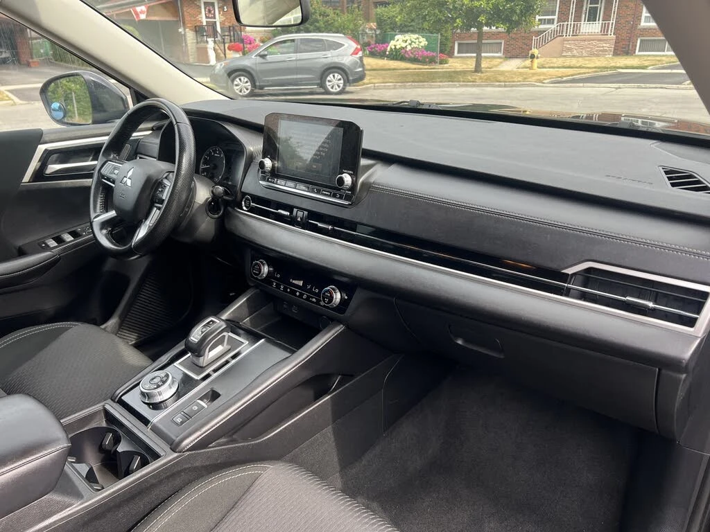 Mitsubishi Outlander ES S-AWC* подгрев* камера* 7 места* мъртва точка*  - изображение 6