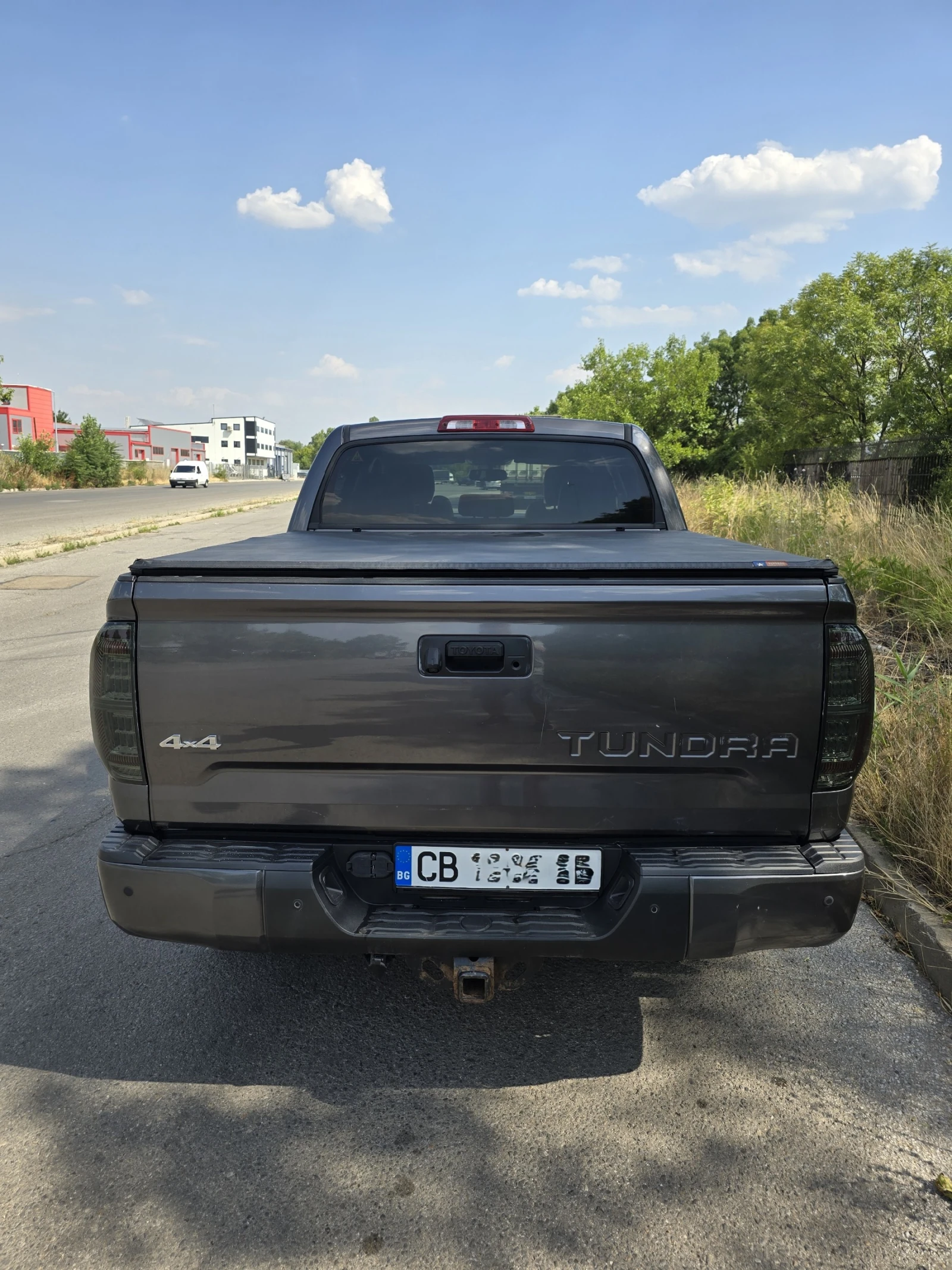 Toyota Tundra PLATINUM * LPG * 4Х4 * CREWMAX * теглич - изображение 6