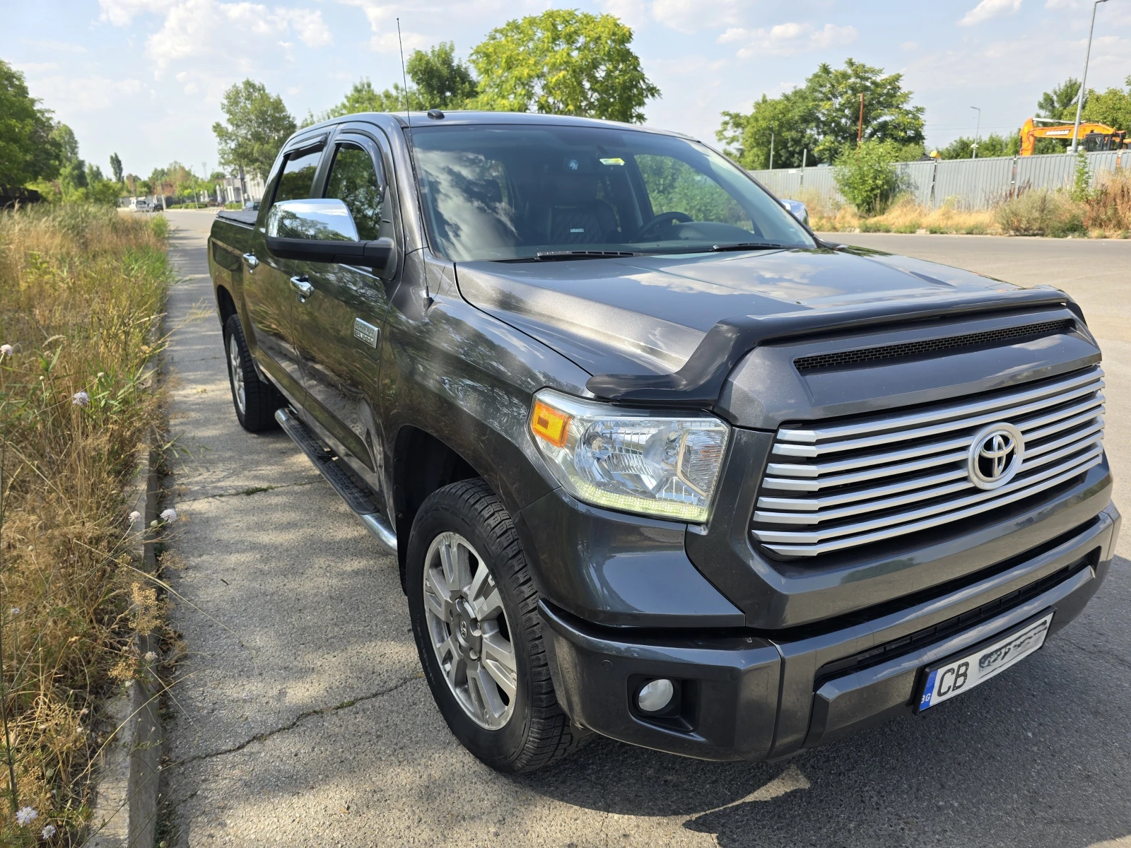 Toyota Tundra PLATINUM * LPG * 4Х4 * CREWMAX * теглич - изображение 9