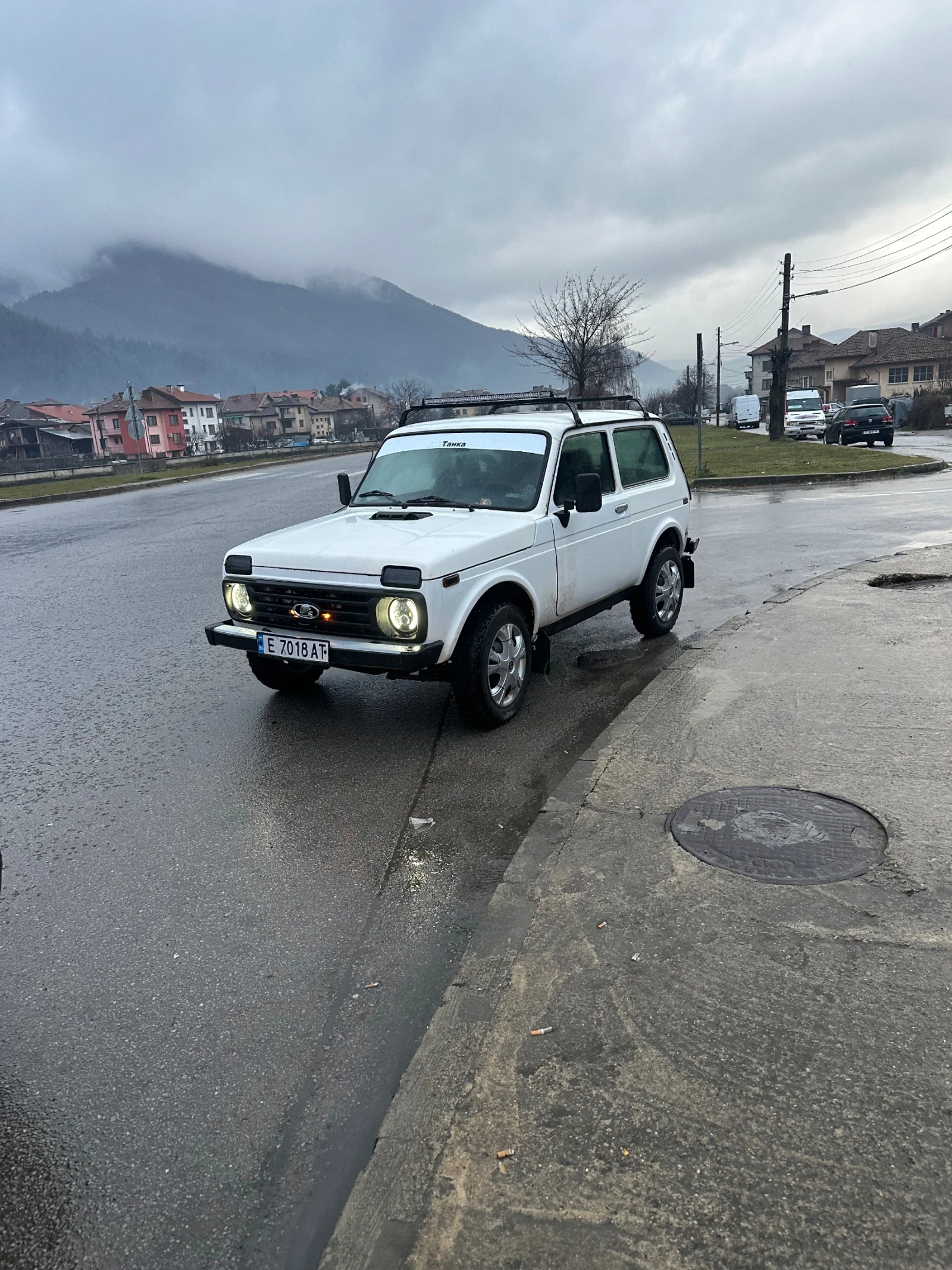 Lada Niva Инджексион  - изображение 4