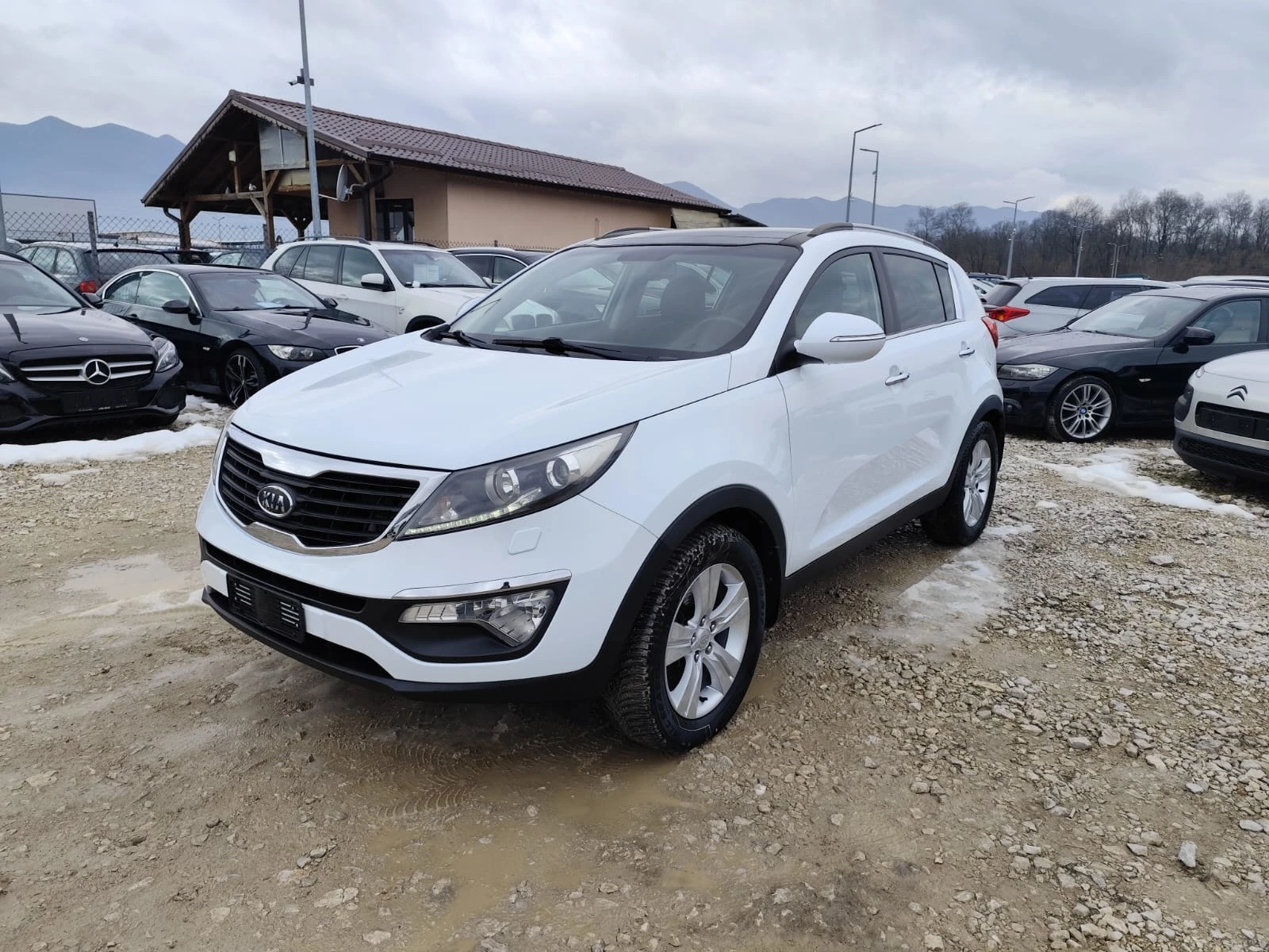 Kia Sportage 1.7 ����� ������ | Mobile.bg � ����������� 1