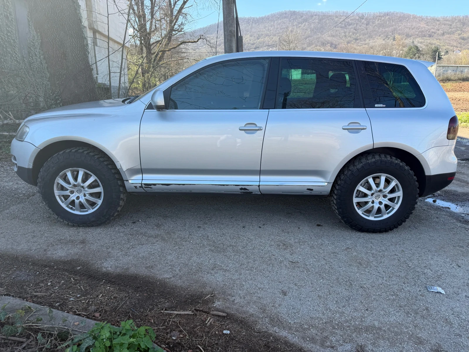 VW Touareg 4.2 INDIVIDUAL, снимка 2 - Автомобили и джипове - 54111067