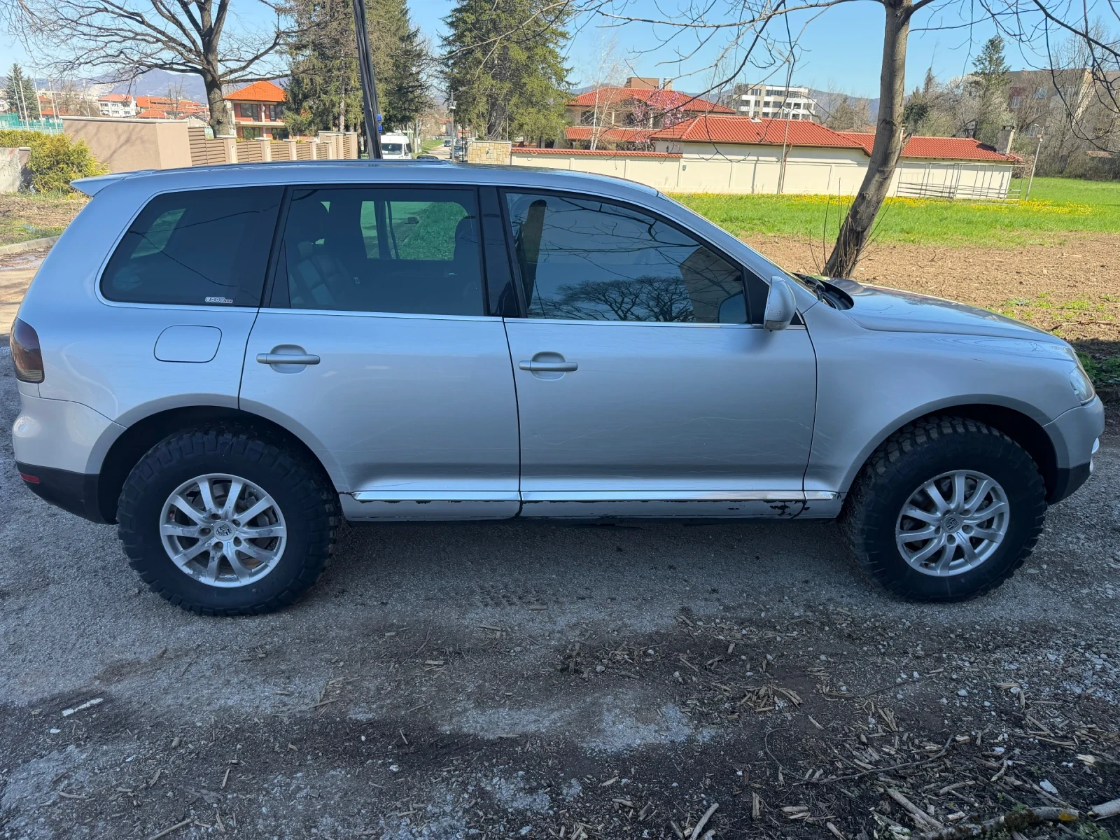 VW Touareg 4.2 INDIVIDUAL, снимка 6 - Автомобили и джипове - 54111067