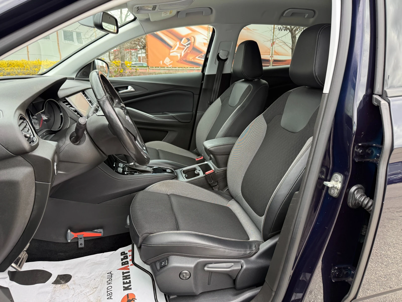 Opel Grandland X, снимка 8 - Автомобили и джипове - 54123235