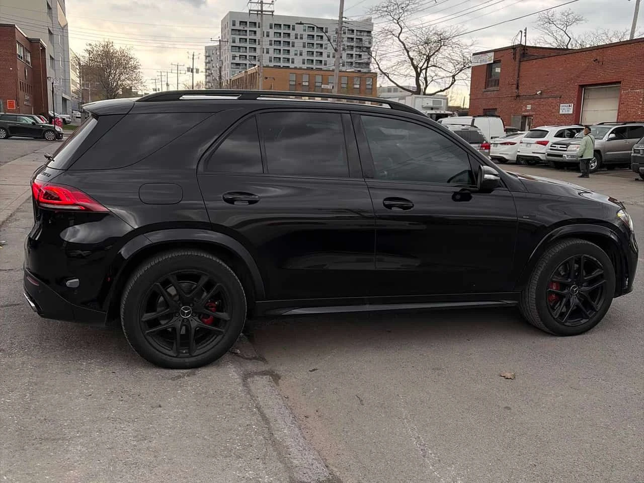 Mercedes-Benz GLE 53 4MATIC BURMESTER* 360* DISTRONIC* ОБДУХВАНЕ* АМБИЕНТНО* , снимка 3 - Автомобили и джипове - 54433376