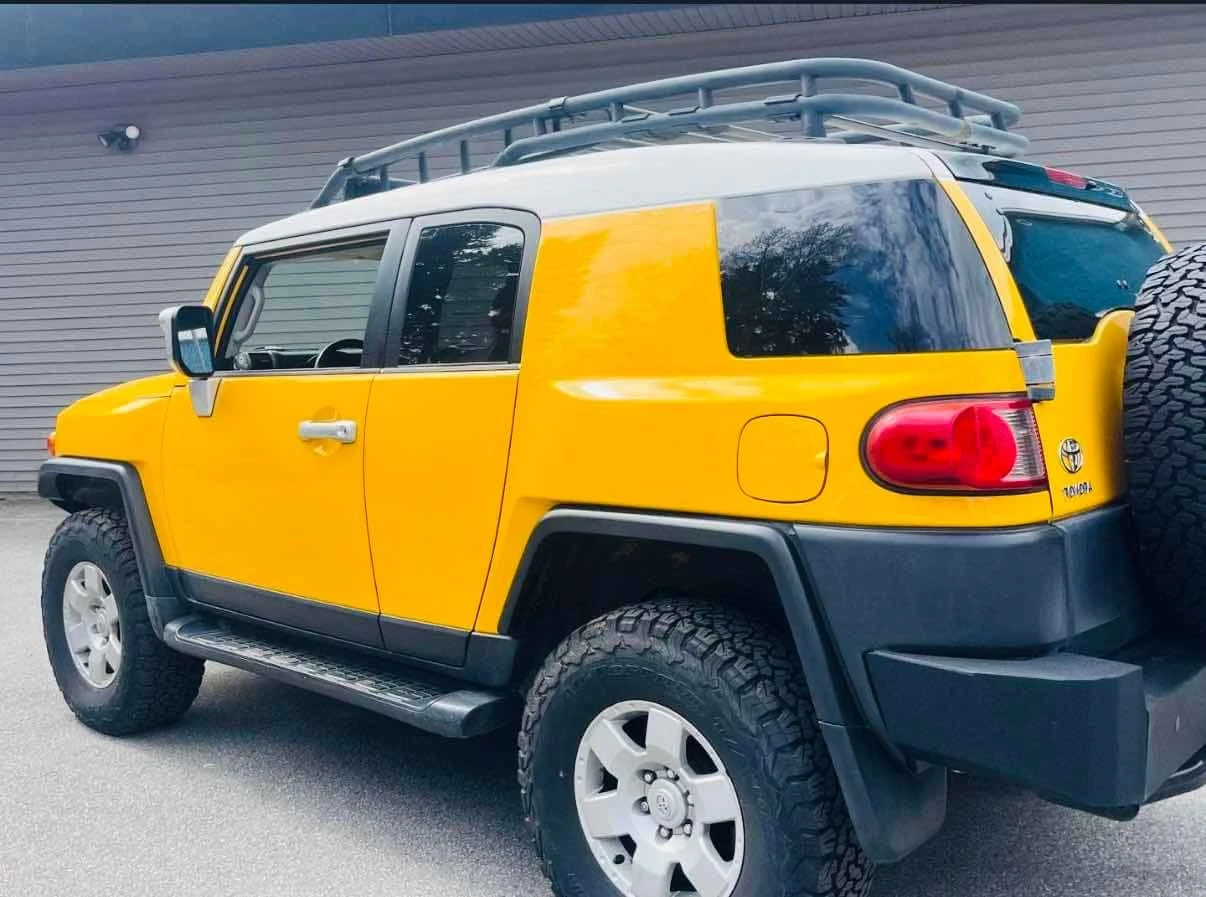 Toyota Fj cruiser * 4WD 4dr* АВТОКРЕДИТ БЕЗ ПЪРВОНАЧАЛНА ВНОСКА* , снимка 2 - Автомобили и джипове - 55530510