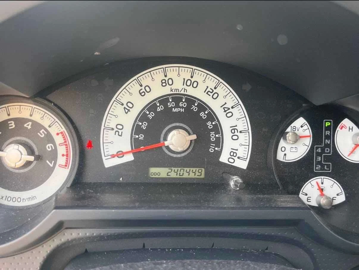Toyota Fj cruiser * 4WD 4dr* АВТОКРЕДИТ БЕЗ ПЪРВОНАЧАЛНА ВНОСКА* , снимка 8 - Автомобили и джипове - 55530510