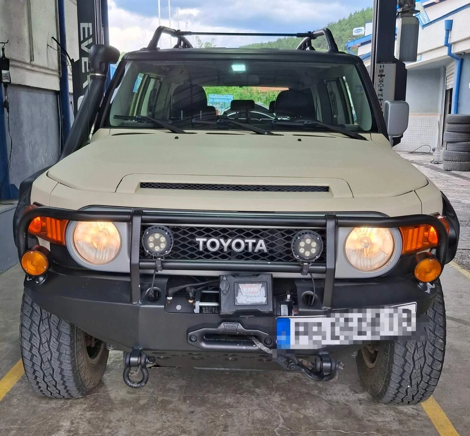 Toyota Fj cruiser, снимка 2 - Автомобили и джипове - 56168186