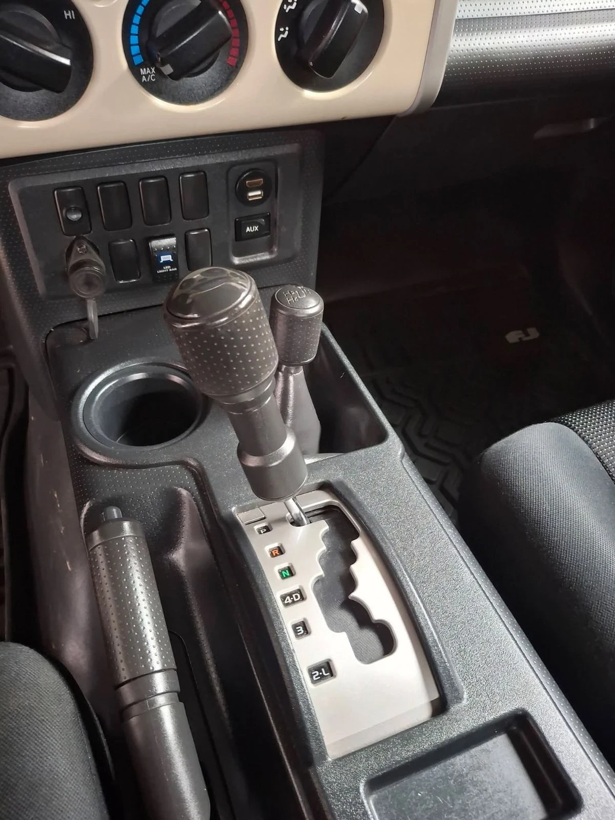 Toyota Fj cruiser, снимка 5 - Автомобили и джипове - 56168186