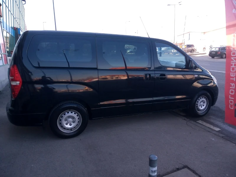 Hyundai H1 2.5.163кс.ПЕРФЕКТЕН!!!!, снимка 4 - Бусове и автобуси - 49536284