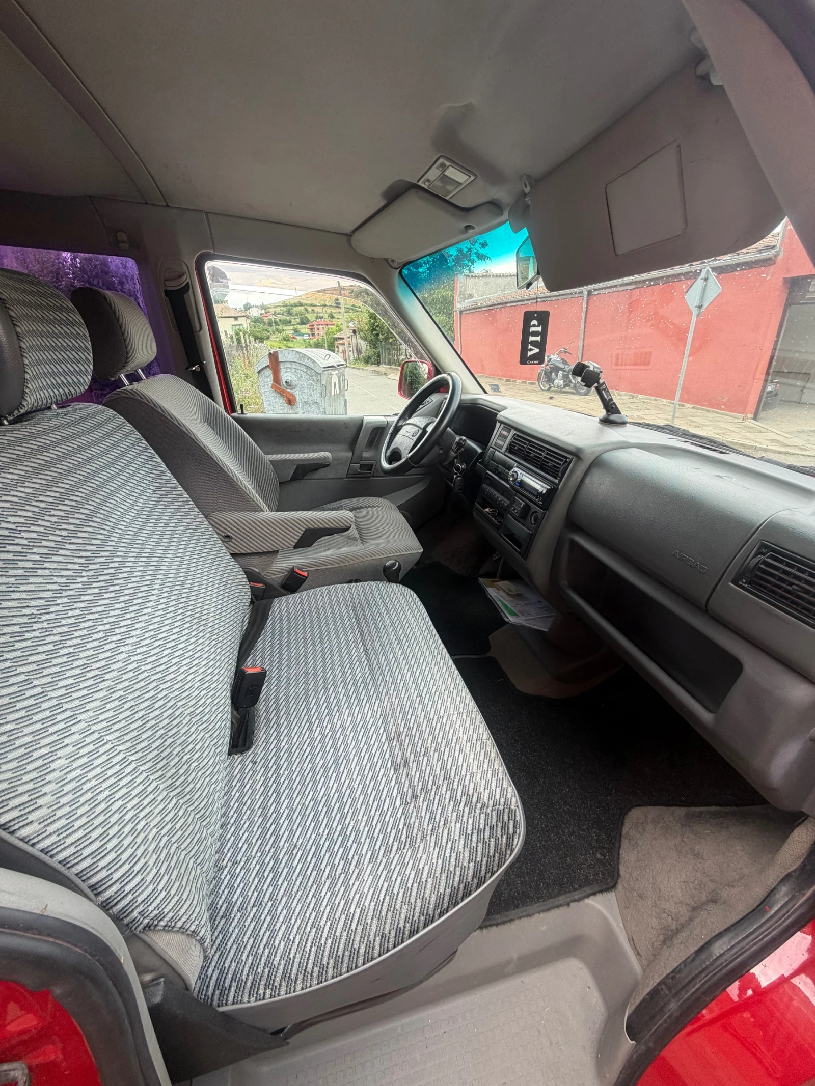 VW Caravelle, снимка 10 - Бусове и автобуси - 54959830