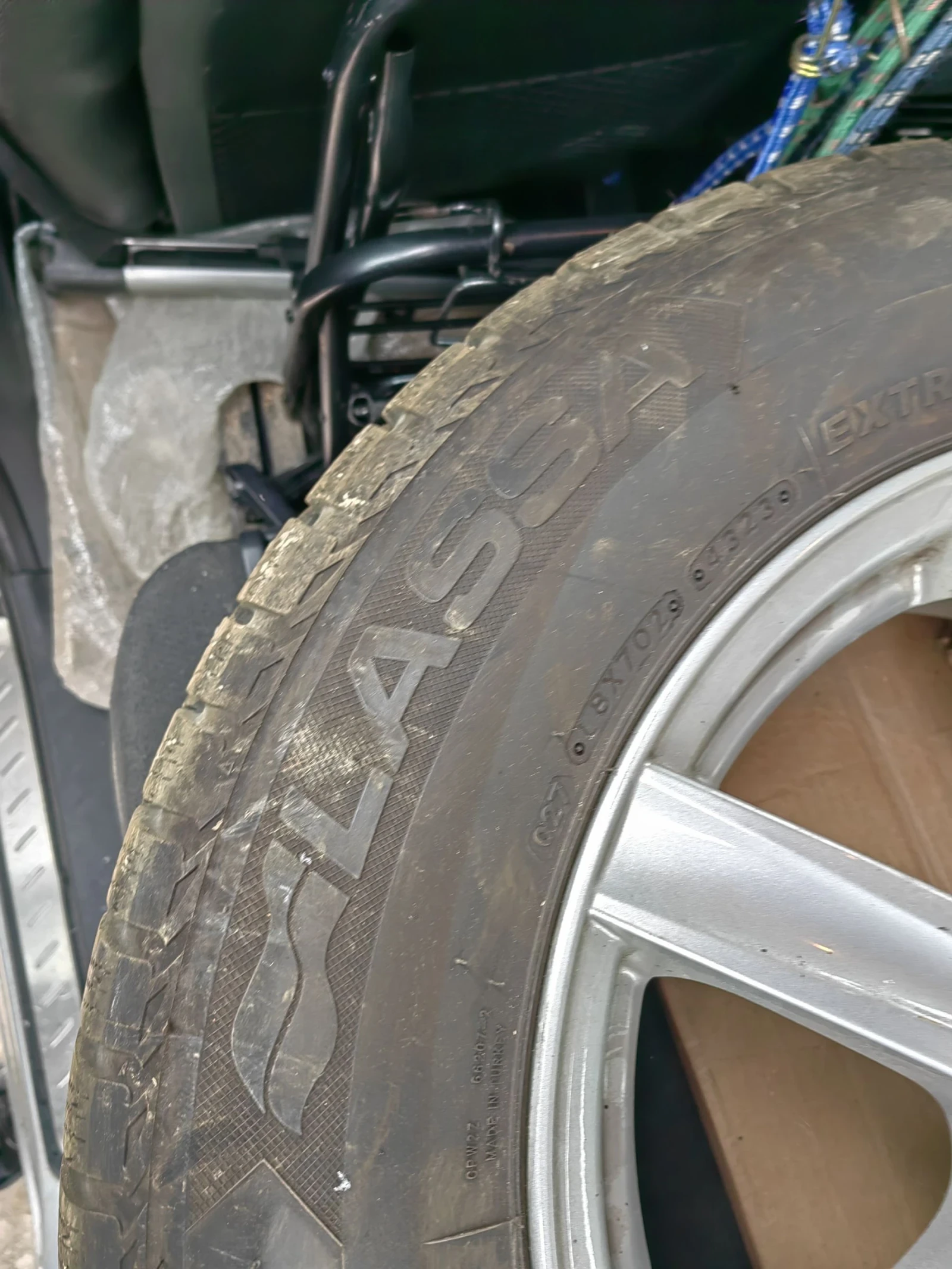    235/65R17  Hyundai Santa fe | Mobile.bg   5