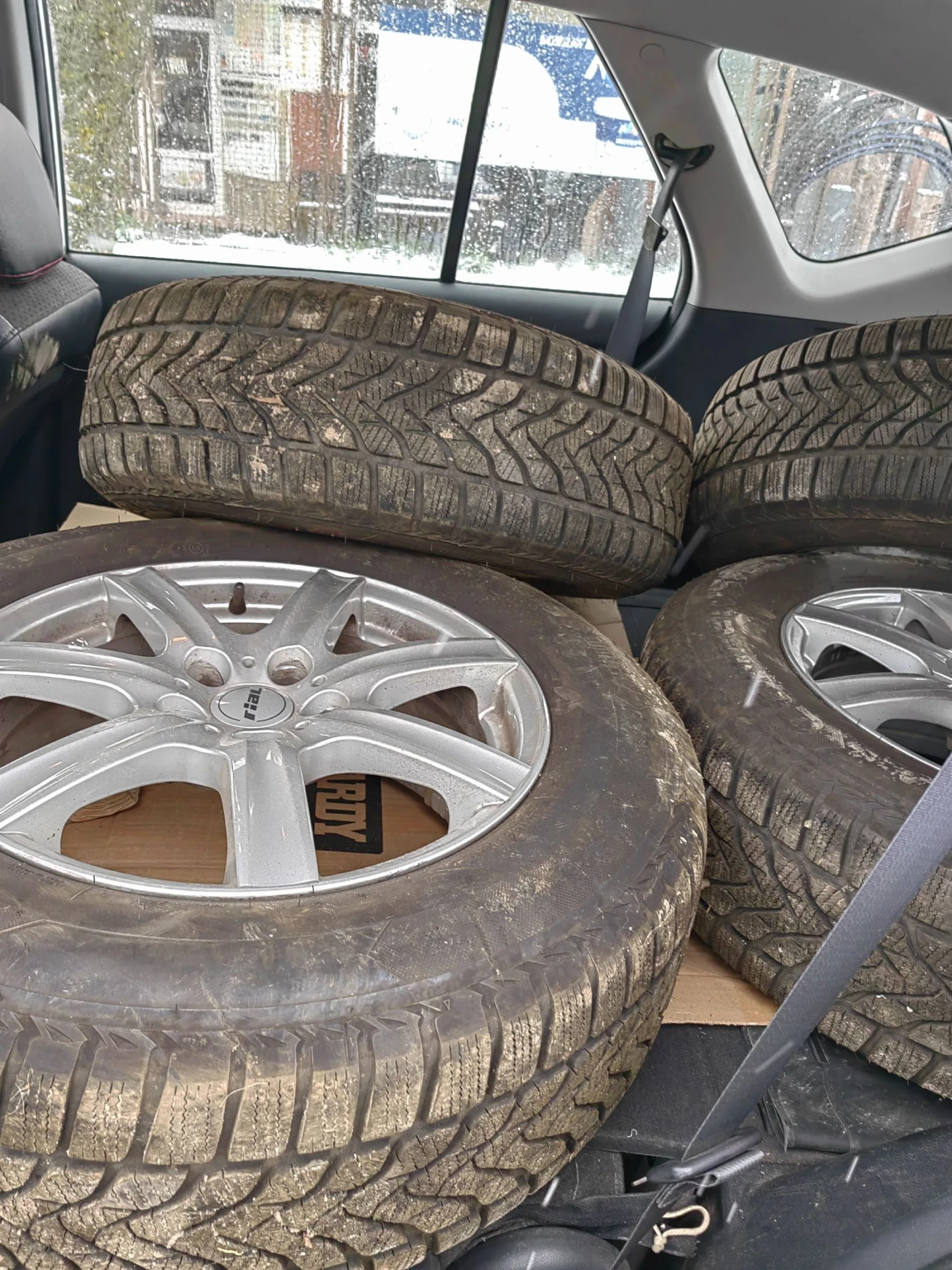    235/65R17  Hyundai Santa fe | Mobile.bg   3