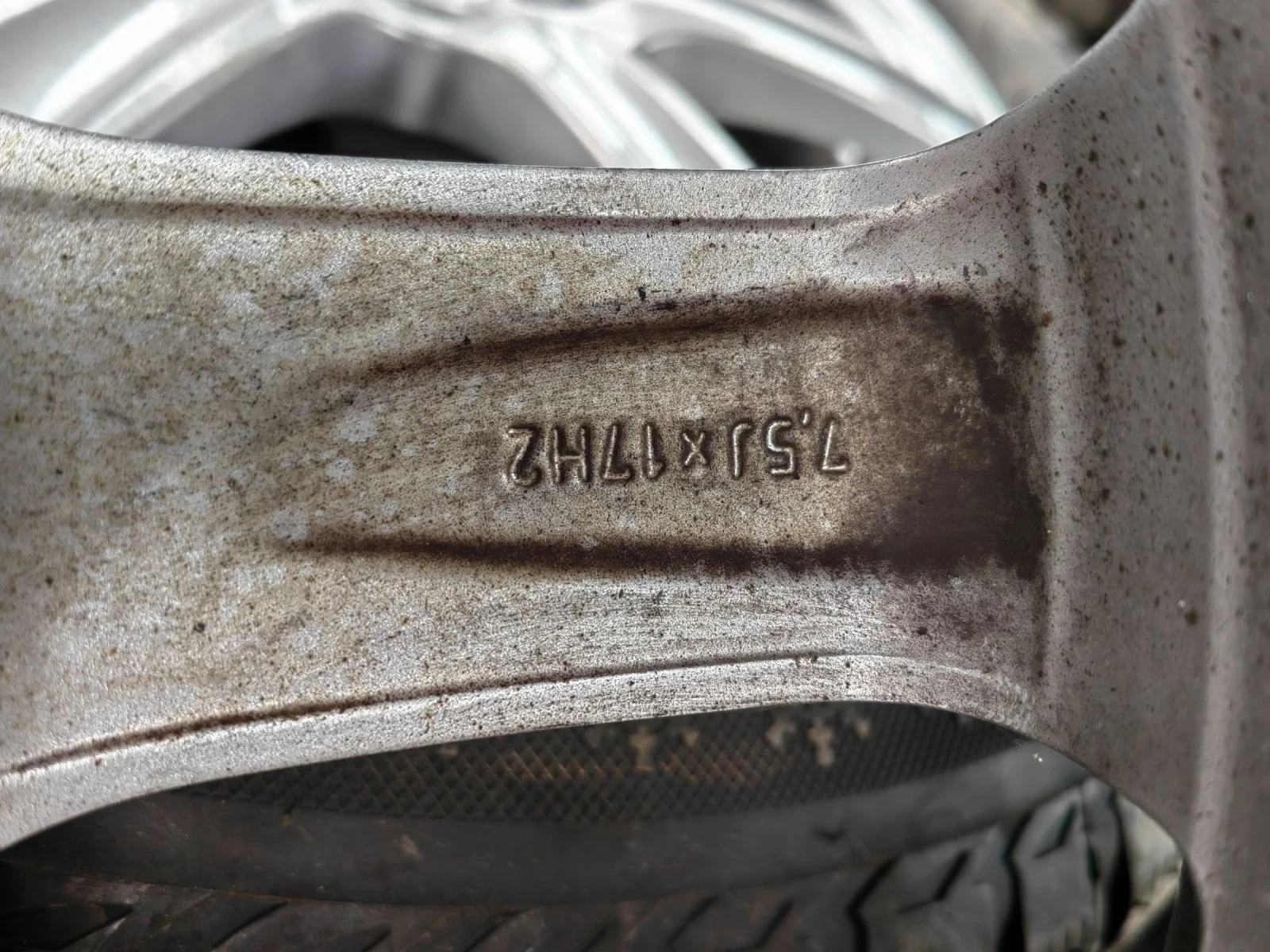    235/65R17  Hyundai Santa fe | Mobile.bg   15