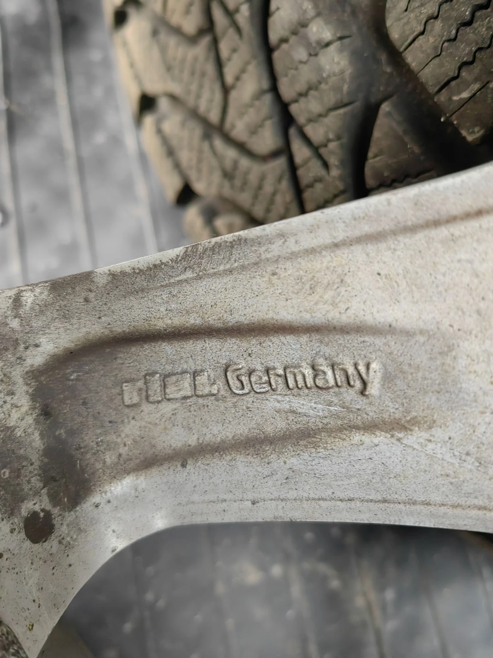    235/65R17  Hyundai Santa fe | Mobile.bg   14