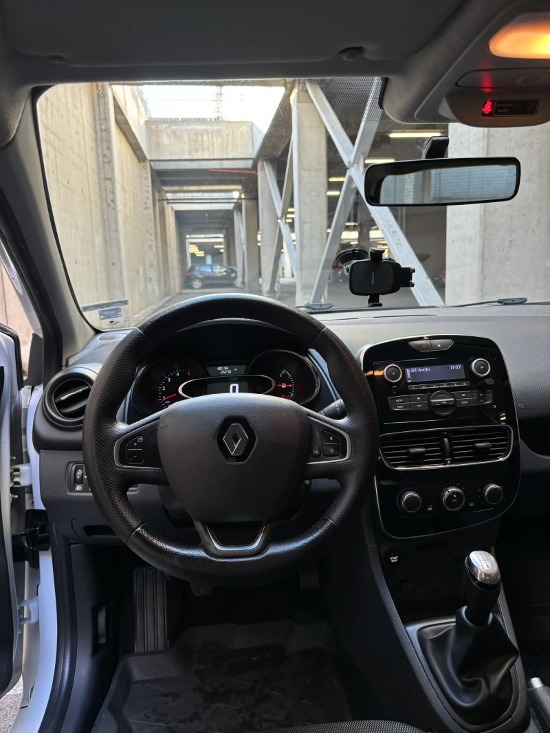 Renault Clio, снимка 12 - Автомобили и джипове - 47433144