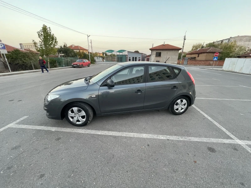 Hyundai I30 1.4i, 109 кс, бензин, хечбек, Euro 4, снимка 2 - Автомобили и джипове - 47735678