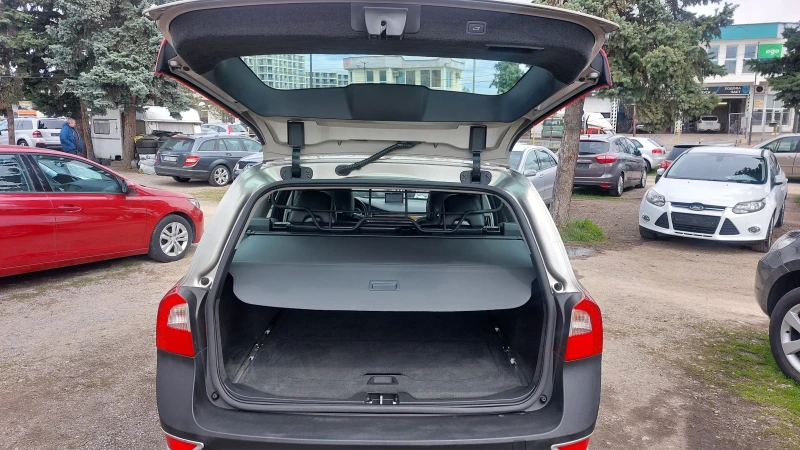 Volvo Xc70 2.4, D5, 205к.с.4&#215;4 , снимка 8 - Автомобили и джипове - 49858179