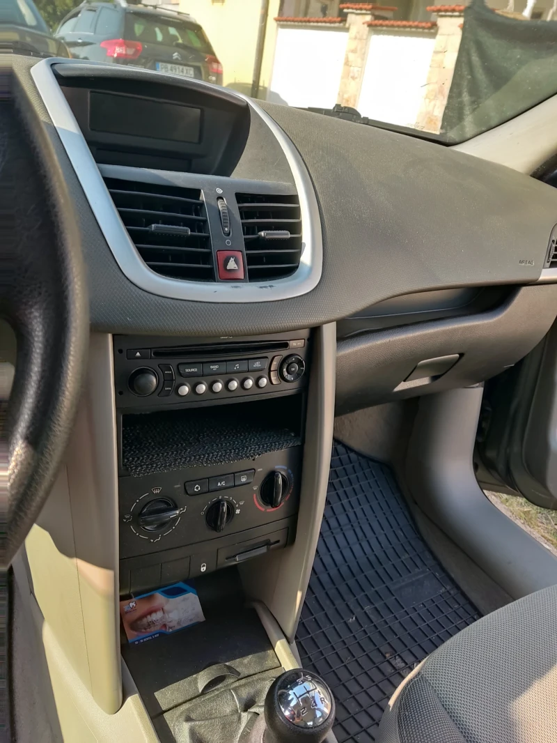 Peugeot 207 1.4hdi, снимка 8 - Автомобили и джипове - 52352986