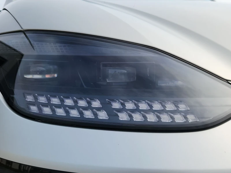 Hyundai Ioniq 6 77, 4kw 4X4 , снимка 17 - Автомобили и джипове - 51676009